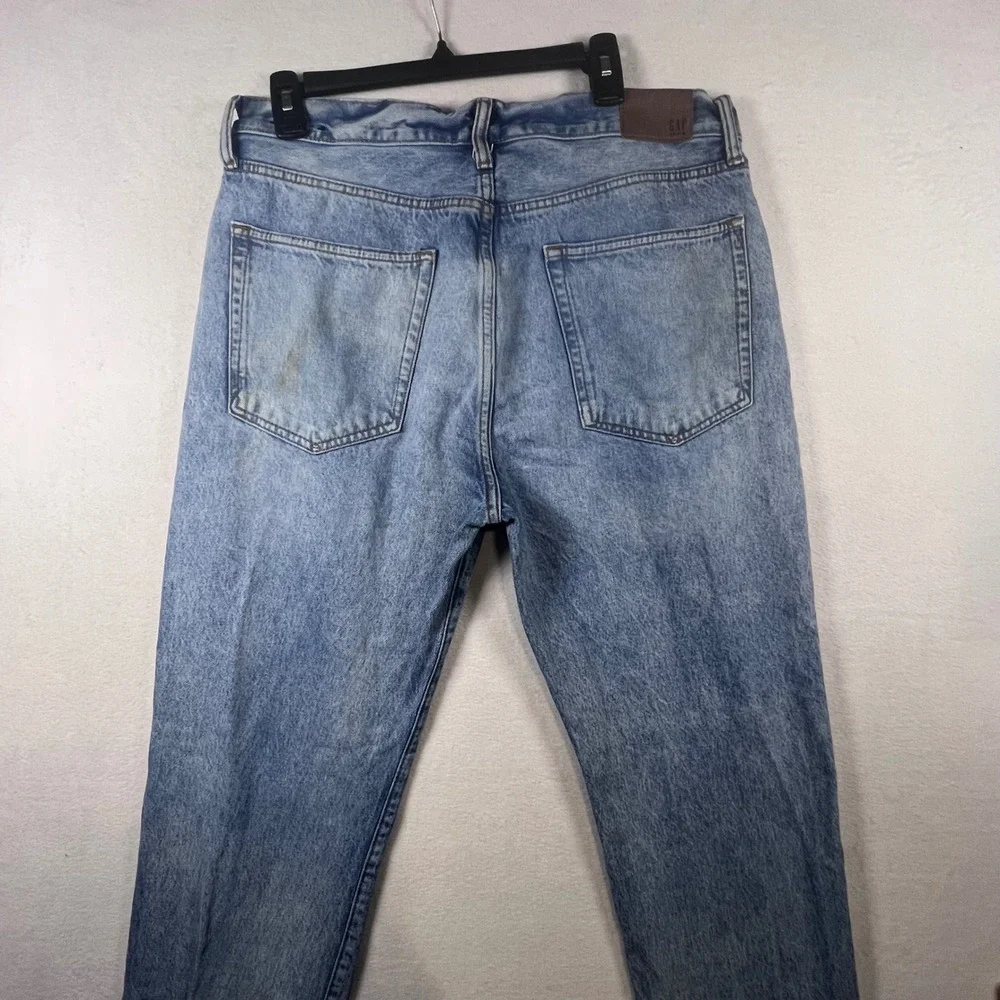 Gap Denim Mens Easy Fit Light Wash Straight Leg Button Fly Jeans 34x31